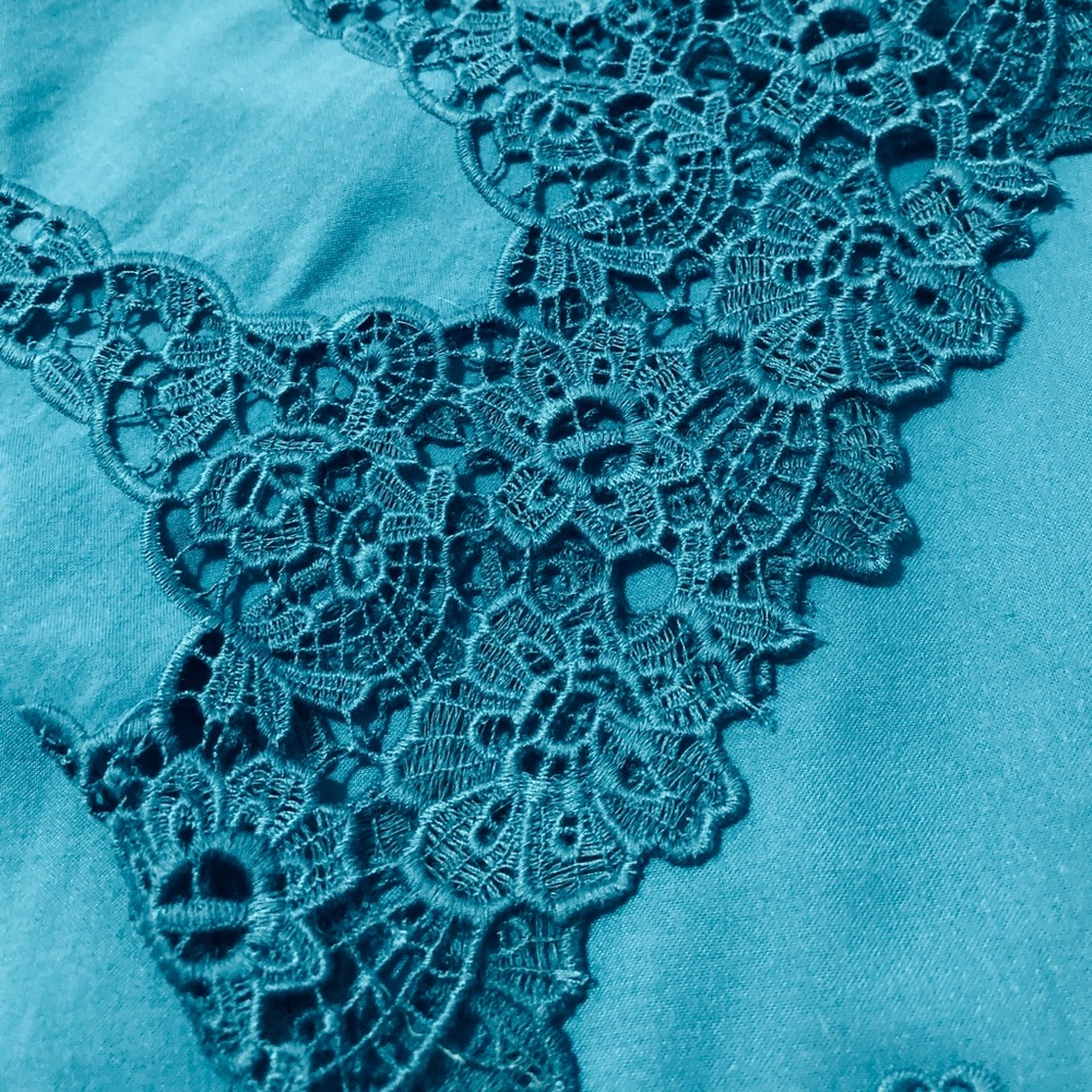 NWOT  Beautiful Tunic Top
